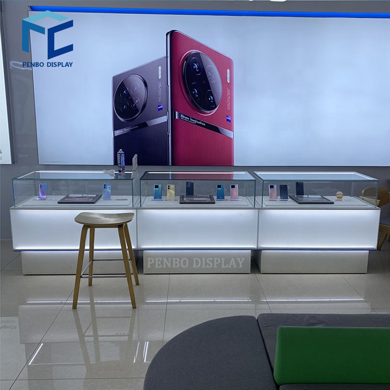 Support d'exposition d'armoire - Phone Accessories Shop Design avis et prix