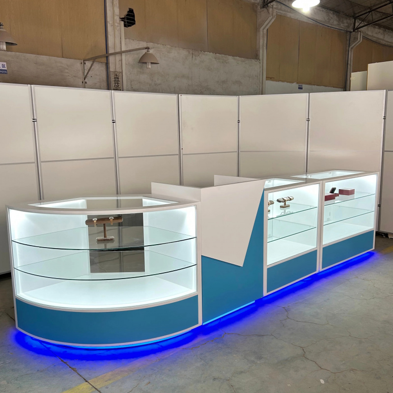 Aménagement intérieur moderne  - Phone Accessories Shop Design avis et prix