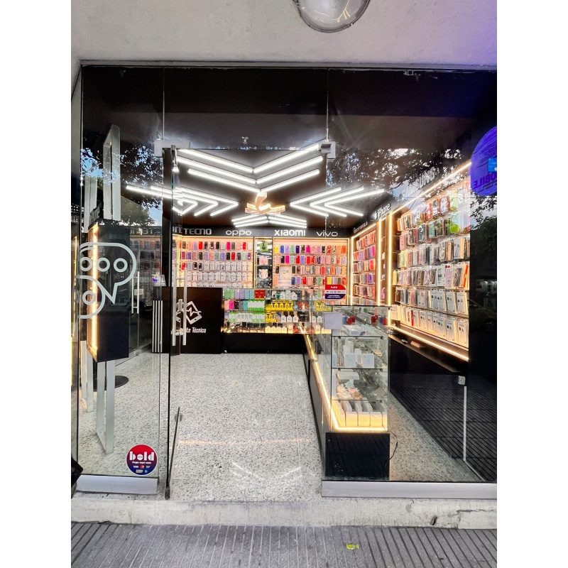 Aménagement intérieur moderne  - Phone Accessories Shop Design avis et prix